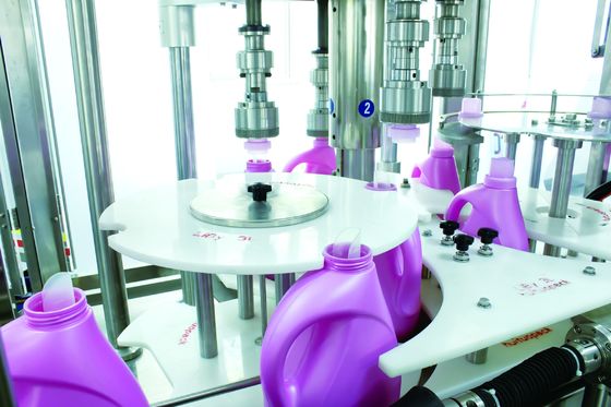 4KW precisan la máquina que capsula de la botella plástica del control del esfuerzo de torsión