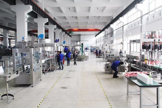 Botella del minuto 4200/hora del embotellado que capsulan de máquinas de etiquetado