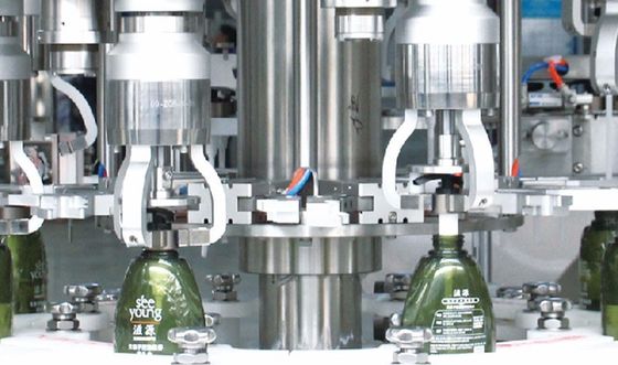 Máquina que capsula de las cabezas de la bomba multi de la loción con el clasificador