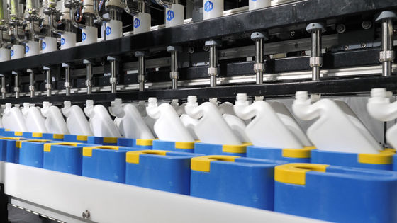 Cadena de producción de relleno líquida del corrosivo del control del PLC AC380V