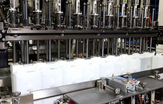 La máquina de rellenar del flujómetro de tres filas para las lociones los reactivo farmacéuticos bate