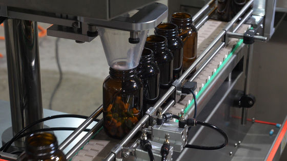 máquina que capsula de relleno de la cápsula de la cuenta automática de 380V 50Hz